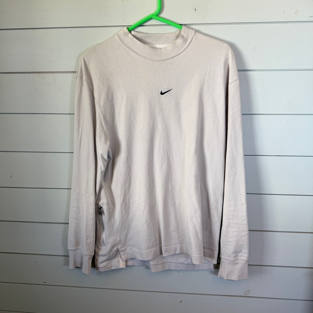 Nike cream center swoosh long sleeve shirt thick material men's size small